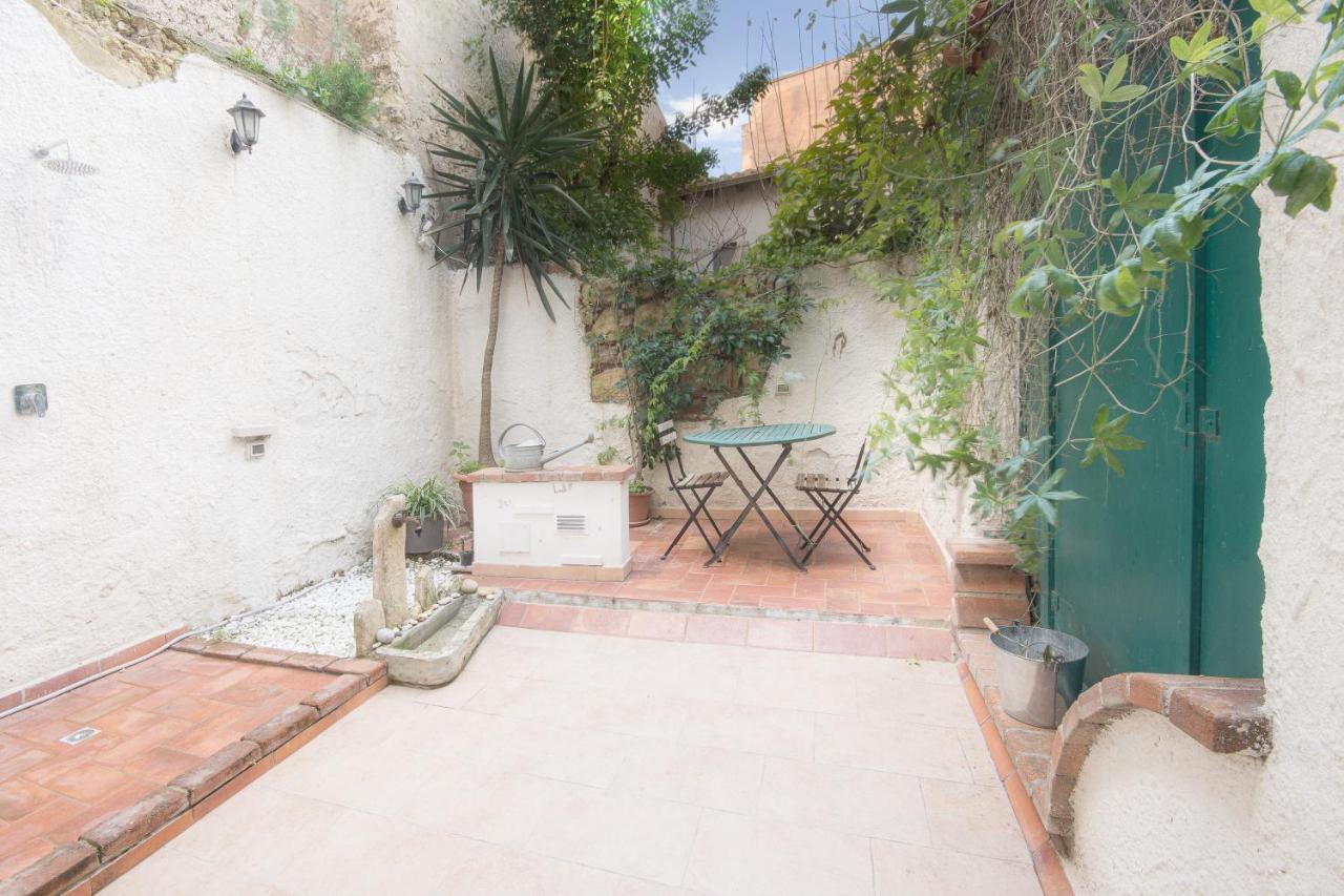 Right House - Small Garden In Old Town - Historical Castle District Cagliari Kültér fotó